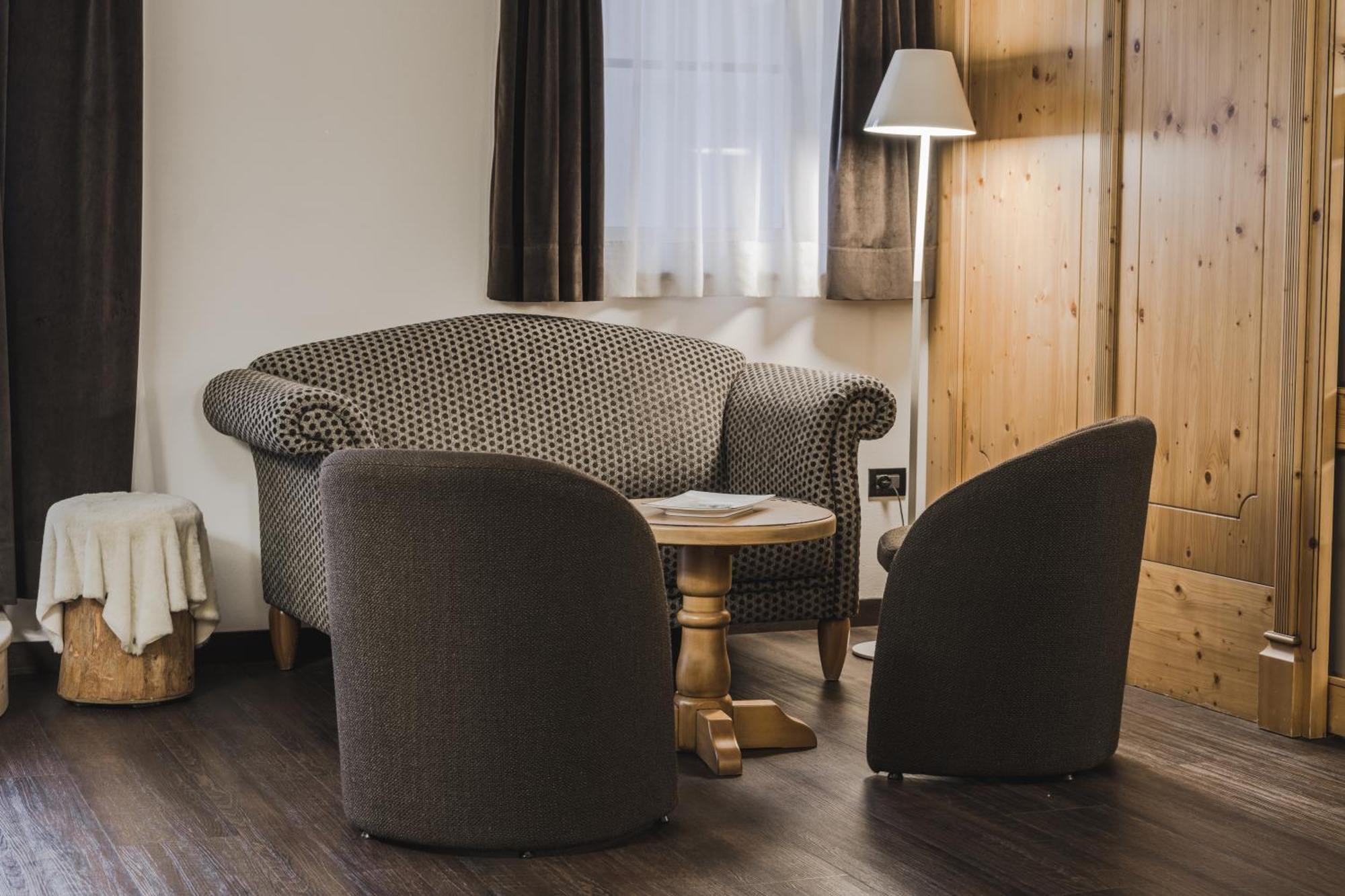 S - Dolomites Design - Adults Friendly