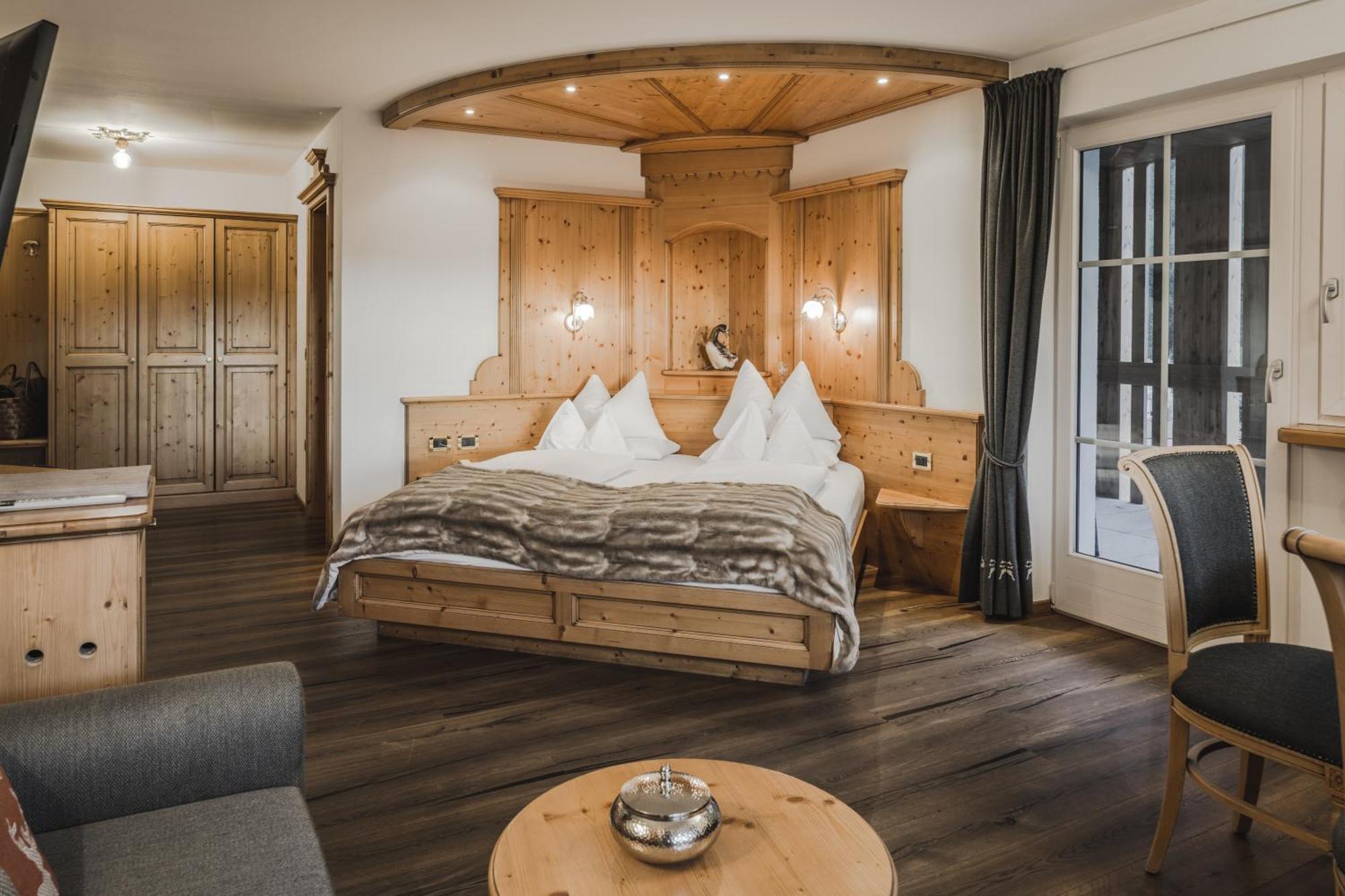 Hotel S - Dolomites Design - Adults Friendly Wolkenstein in Gröden